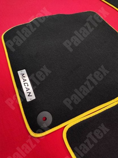 özel dikim logolu porsche macan velur halı paspas
