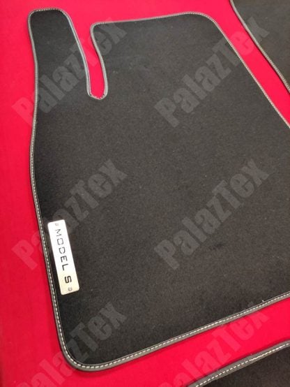 tesla model s logolu halı paspas