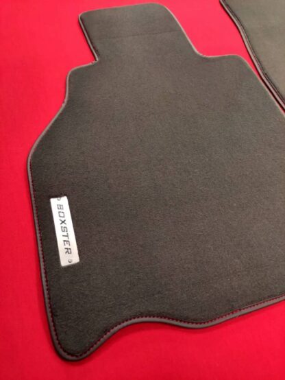 porsche boxster kahverengi logolu halı paspas seti