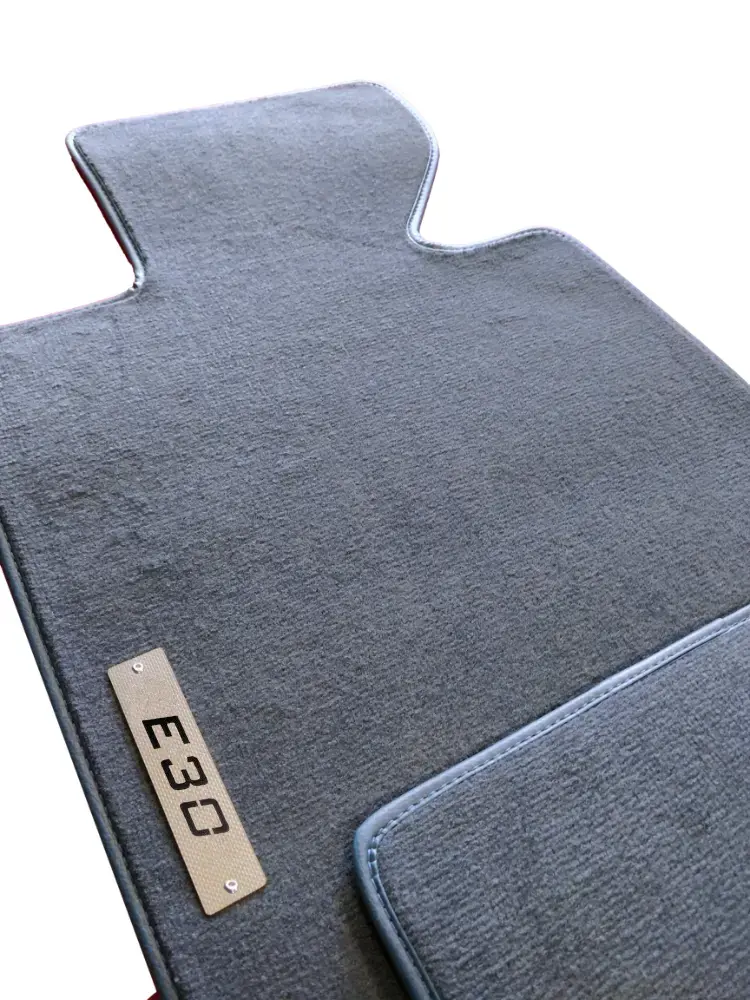 bmw e30 mavi logolu velur paspas